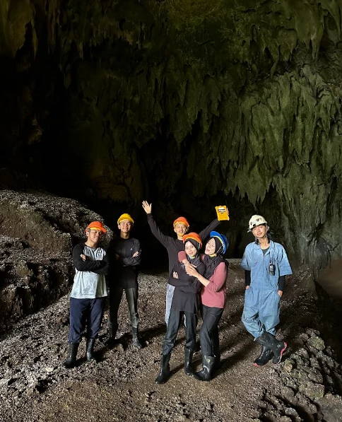 WAPALA Mlebu Gua merupakan kegiatan pengenalan penelusuran gua yang menjadi kesempatan bagi mahasiswa baru untuk mengenal lebih dekat salah satu bidang kegiatan di WAPALA